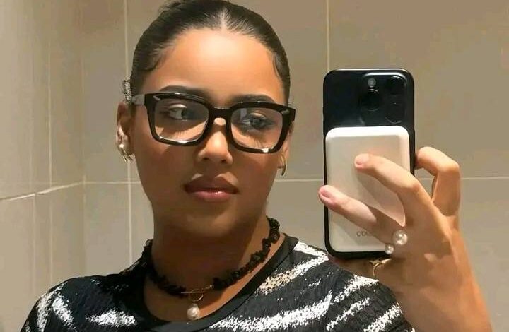 شاهد بالصورة.. إبنة الفنانة ندى القلعة تبهر المتابعين وتسحب الأضواء من والدتها بجمالها الملفت والجمهور يتغزل: (أندى وأجمل من أمها) 1 ود ندى القلعة