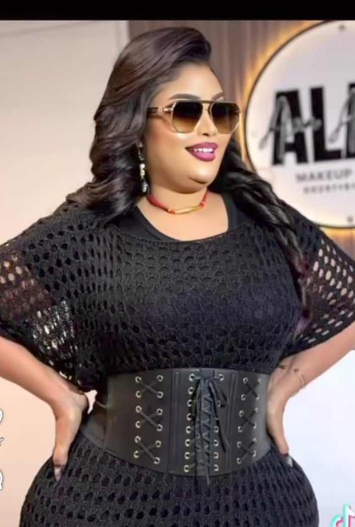 شاهد بالصور والفيديو.. الفنانة توتة عذاب تستعرض جمالها وتبهر جمهورها بنيولوك جديد على أنغام (جمرة لهبة ما بتنقدر) 467474455 574576235327700 7021788264738700171 n