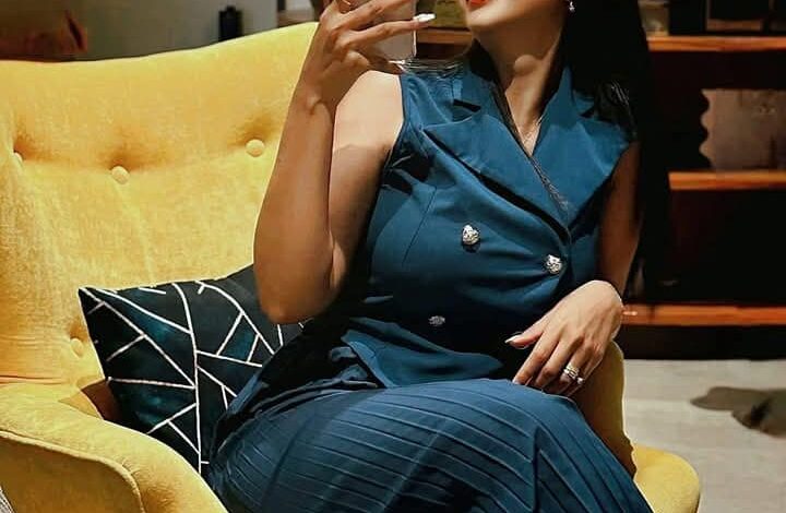 شاهد بالصور.. زوجة الحرس الشخصي لقائد الدعم السريع تثير ضجة واسعة على السوشيال ميديا بإطلالة جريئة 1 470797702 563922399764290 8500923827853770405 n