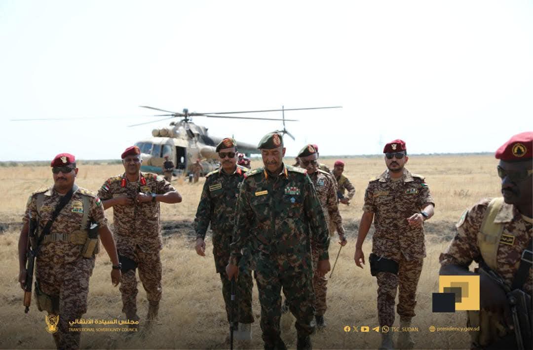 البرهان القائد العام يزور بوابة الدخول إلى مدني 10 FB IMG 1737027326527