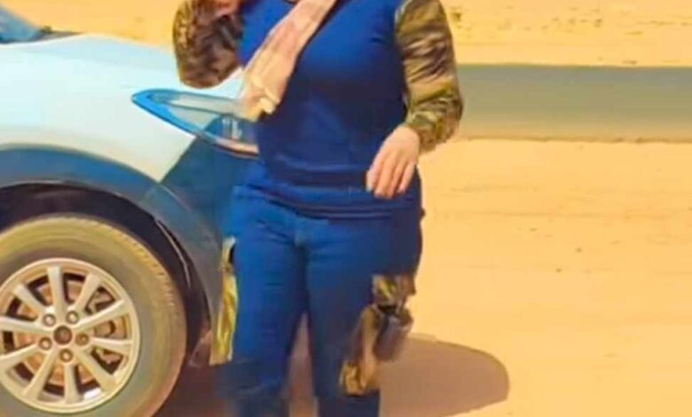 شاهد بالصورة والفيديو.. فتاة "دعامية" تستعرض جمالها بأزياء ضيقة ومحذقة ومثيرة وساخرون: (شكلها محطة غيار الزيت الجديدة) 1 481432288 1178997850558462 8710859205928232612 n