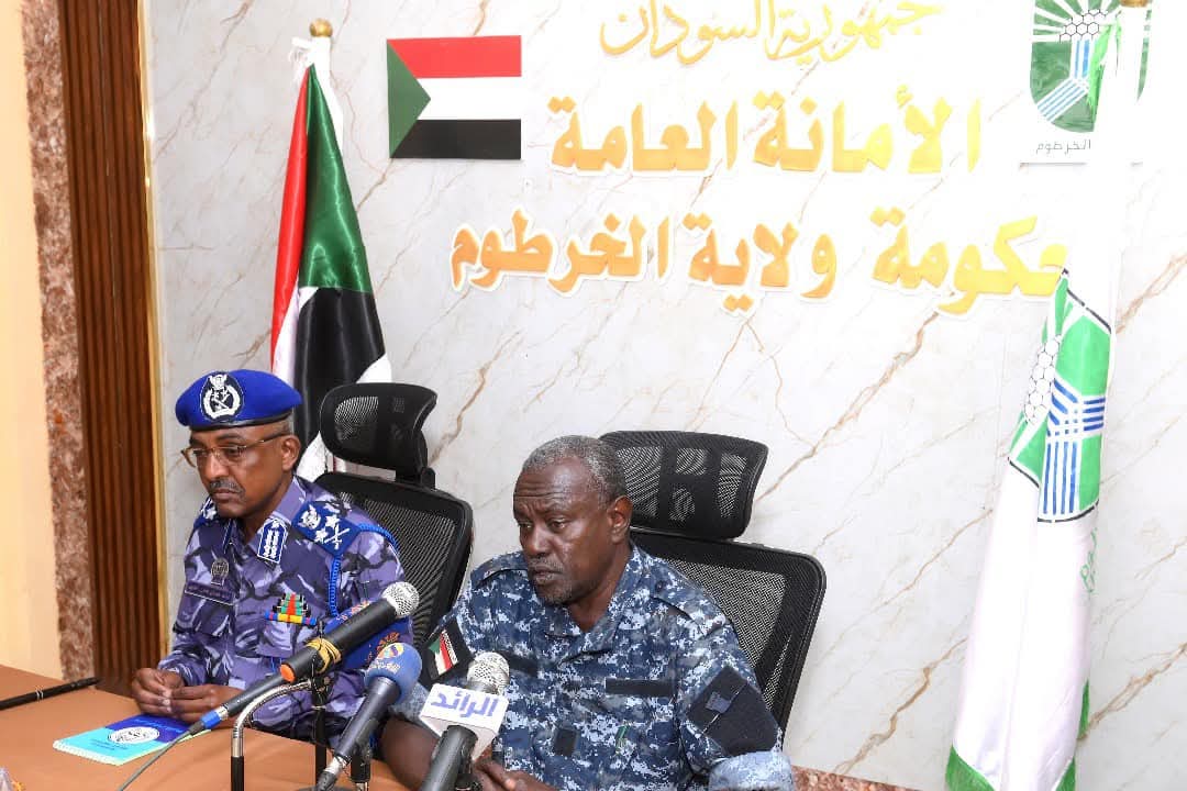 مدير عام قوات الشرطة يصل ولاية الخرطوم للوقوف علي الأحوال الأمنية 10 FB IMG 1739188386324
