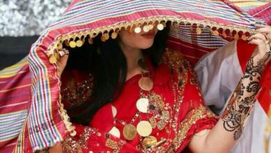 الفركة مزينة بالجنيهات الذهبية