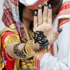 شاهد بالفيديو.. فتاة سودانية تحكي قصتها وتصيب المتابعين بالدهشة: (صديقتي منعت شقيقها من الزواج مني قمت شلبت راجلها وهسا قاعد معاي في فرنسا) 1 زفاف سوداني