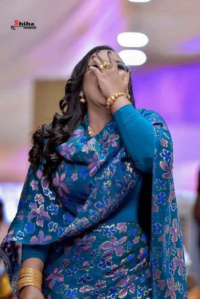 في تسجيل صوتي قامت بنشره.. ضحكات الفنانة هدى عربي تثير ضجة واسعة وتتصدر "الترند" 10 هدى عربي ضحك