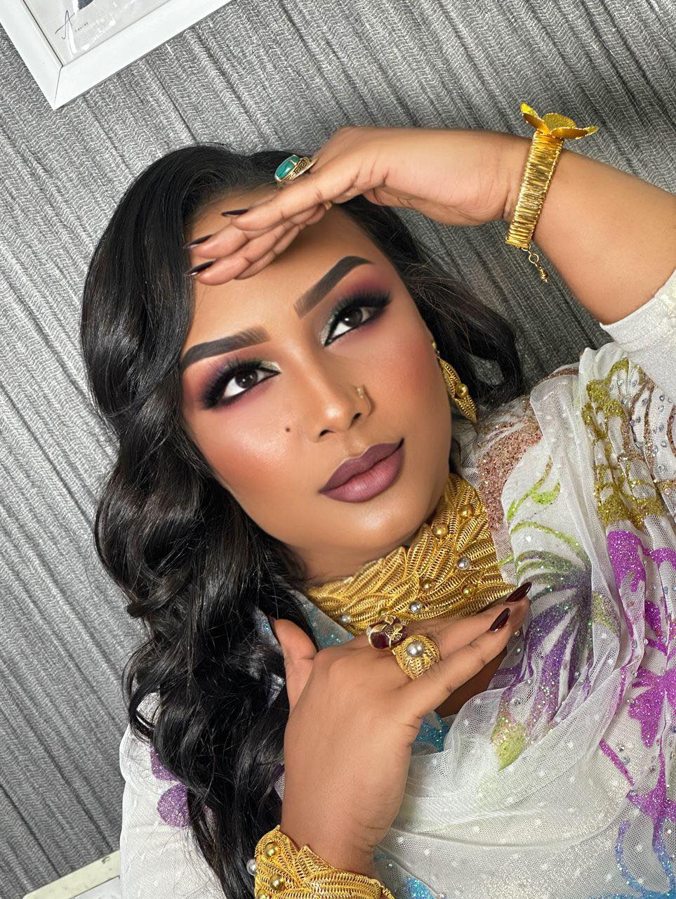 شاهد بالفيديو.. الفنانة هدى عربي تقفز في "المسبح" أثناء تقديمها وصلة غنائية والسبب (الذكاء الإصطناعي) 10 هدى عربي