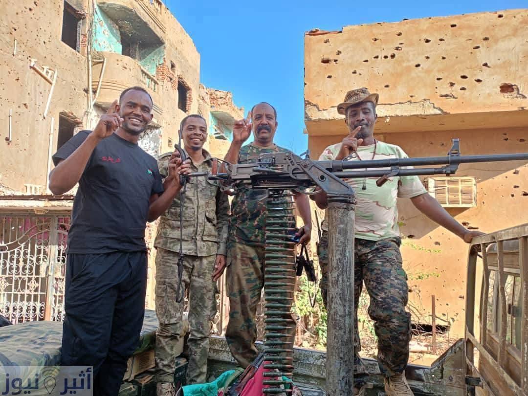 شاهد بالفيديو.. أسطورة الكرة السودانية ونادي المريخ يرد على شائعة استشهاده أثناء مشاركته مع الجيش في معارك بغرب أم درمان :(بتمنى الشهادة لكن لسة ربنا ما كتبها لي) 10 سفاري