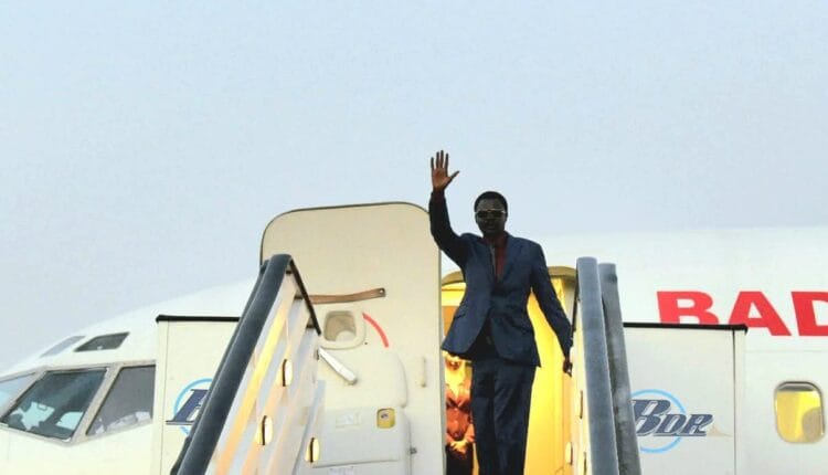 مناوي: أهنئ قواتنا المسلحة الباسلة بمناسبة مرور 100 عام على تأسيسها و71 عامآ على سودنتها 10 مناوي 750x430 1