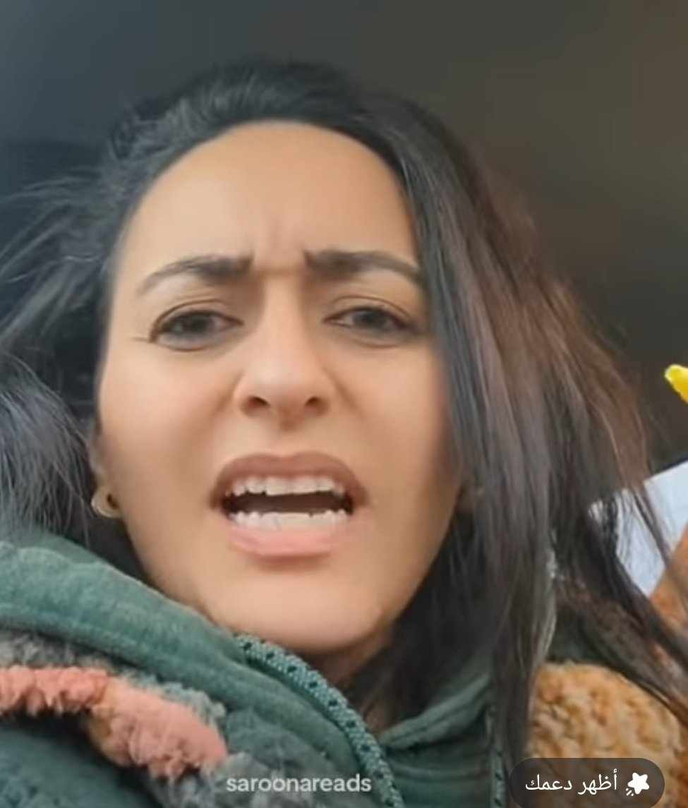 شاهد بالصورة والفيديو.. رداً على تعليق أحدهم قال فيه: (السان السائق اللوري دا سلم السمرجحة كل أسرار الدوسان).. فتاة لبنانية تفاجئ جمهور مواقع التواصل بالسودان بمعرفتها المصطلحات الشبابية 10 482526709 1355573012447560 2045789718606397964 n