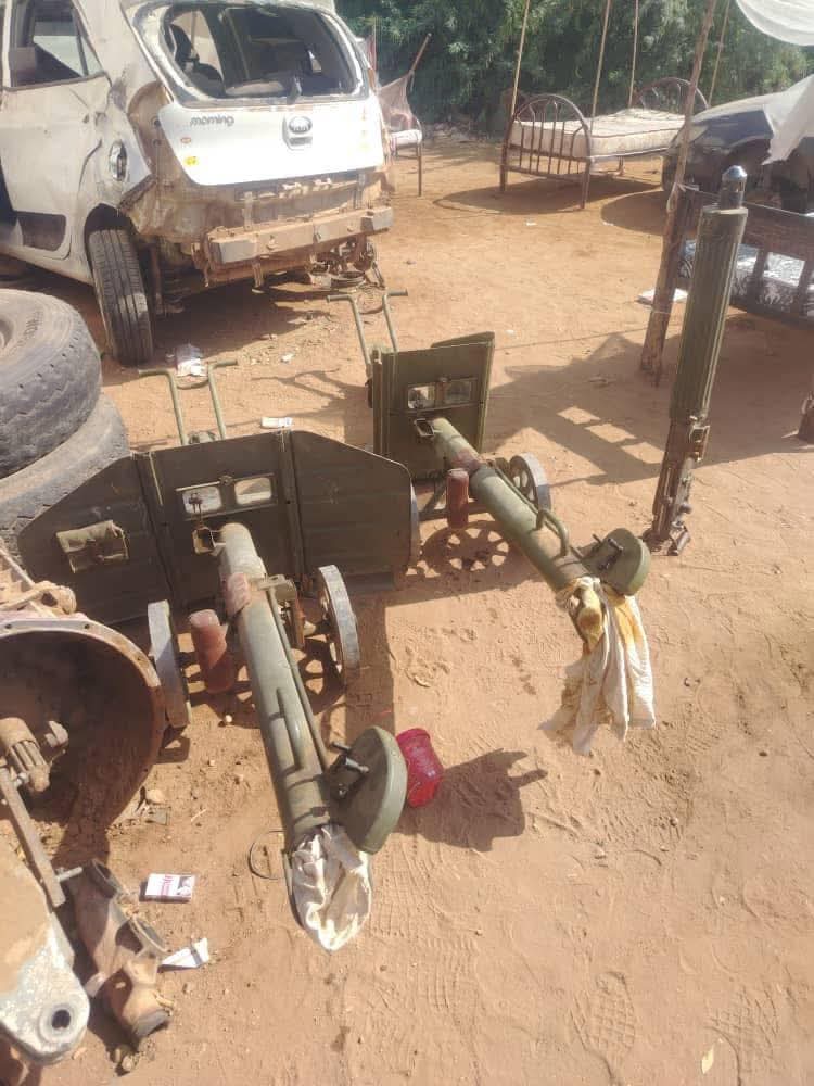 ضبط عدد 2 مدفع 106 ومدفع براون بحي المجاهدين 10 FB IMG 1743581833531