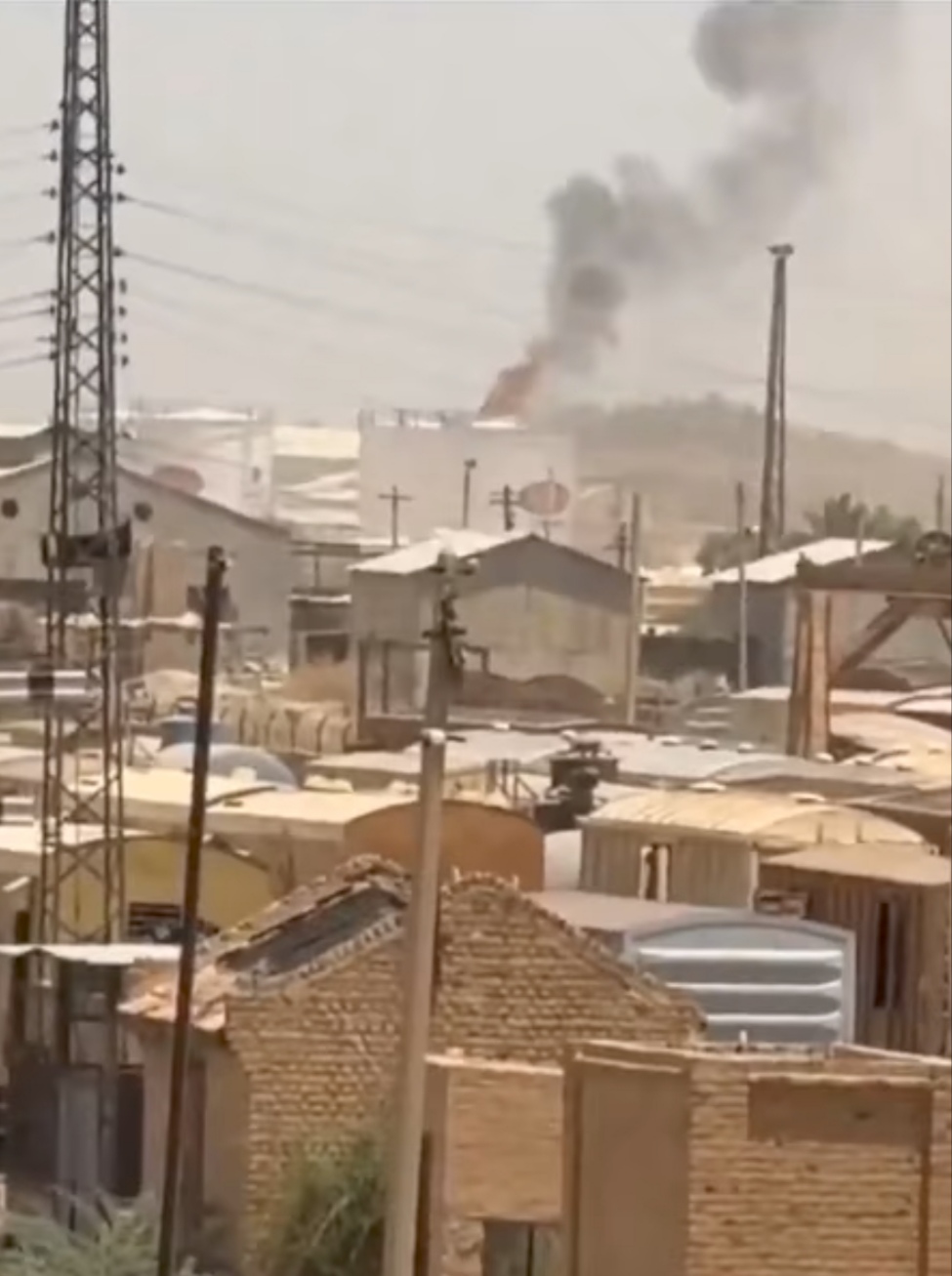 عاااااجل .. استهدفت مسيّرة تتبع لمليشيا الدعم السريع اليوم مستودع "سيدون" للمحروقات بمدينة عطبرة 10 IMG ٢٠٢٥٠٤٠٩ ١٣٤٧٤٢