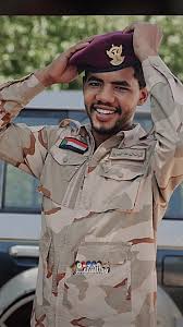 شاهد بالفيديو.. القائد الميداني للدعم السريع عمر جبريل يظهر بعد غيبة بملامح غريبة بعد أن تغير شكله ويؤكد: (ذاهب لقضاء شهر العسل في الأبيض جوة) 10 عمر جبريل