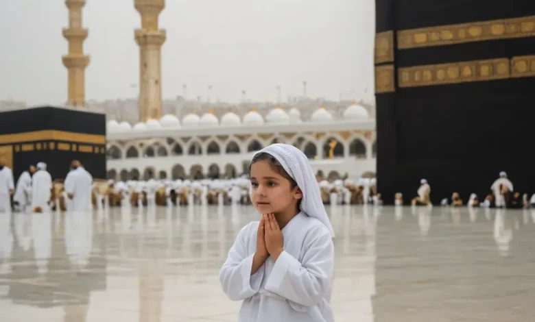 شاهد بالفيديو.. (يارب أهزم الدعامة المجرمين) طفلة سودانية تدعو على قوات الدعم السريع أثناء طوافها بالكعبة والجمهور: (ربنا يحفظك ويستجيب دعواتك يا بنتي) 1 47776137 1061 4ec5 9987 0315625ecc58 1024x1024 1