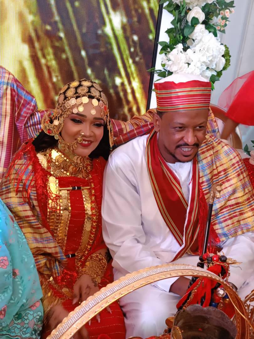 شاهد بالصور والفيديو وبمشاركة نخبة من المطربين.. حفل زواج أسطوري لإبنة الفنان كمال ترباس بالقاهرة 3 494882583 1027677122659540 517597244601675255 n