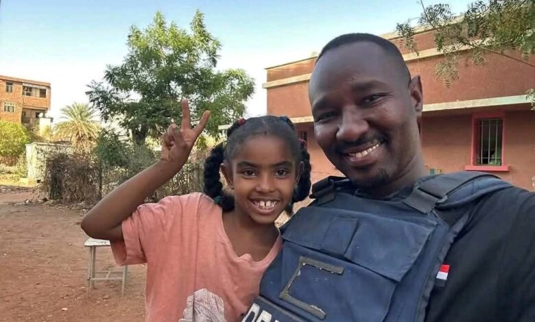 العناية الإلهية تنقذ مراسل قناتي "العربية" و "الحدث" بالسودان بعد إصابته بطلقة في الرأس 1 499603542 1131417732356182 54896002927462221 n