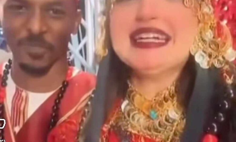 شاهد بالصورة والفيديو.. في حفل بهيج حضره عدد من المطربين.. زواج شاب سوداني من فتاة مصرية والعروس تتغزل في عريسها: (عريسي السوداني الله أكبر عليه) 1 494819894 9242154405884935 2331718798587566722 n