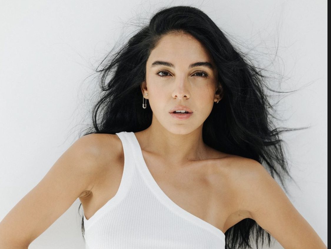 شاهد بالفيديو.. الممثلة المصرية سلمى أبو ضيف تحكي قصة وتفاصيل زواجها من الشاب السوداني "إدريس": (حبيته في الحمام وأسرته من دنقلا وبورتسودان) 10 72F23D4E F33A 4EA2 90F6 5210569383A3