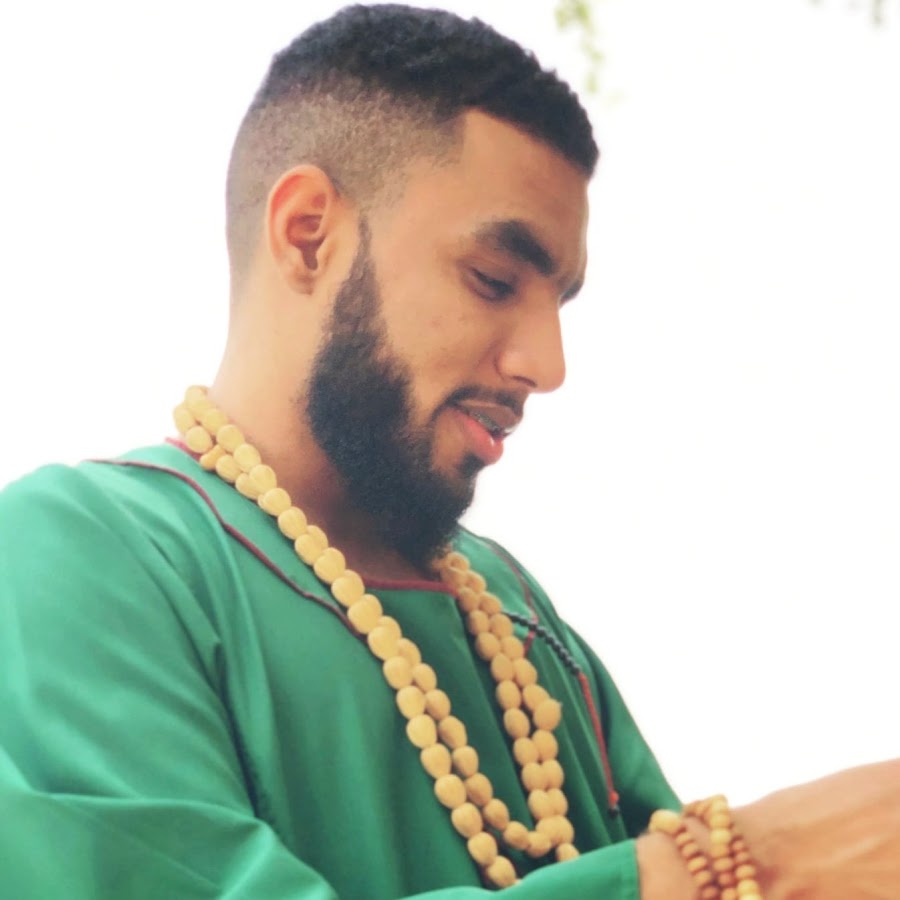 شاهد بالفيديو.. شيخ الطريقة يرد بقوة على الفنان شريف الفحيل: (انت كلك عِبر وأنا بعتبرك قونة يا شريفة والكيزان سبب ظهورك في النيل الأزرق) 10 channels4 profile