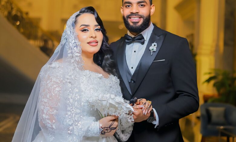 شاهد بالصور.. زواج خبيرة تجميل سودانية حسناء يتصدر "الترند" على مواقع التواصل الاجتماعي 1 517889770 9588025554630290 8552796194776271602 n