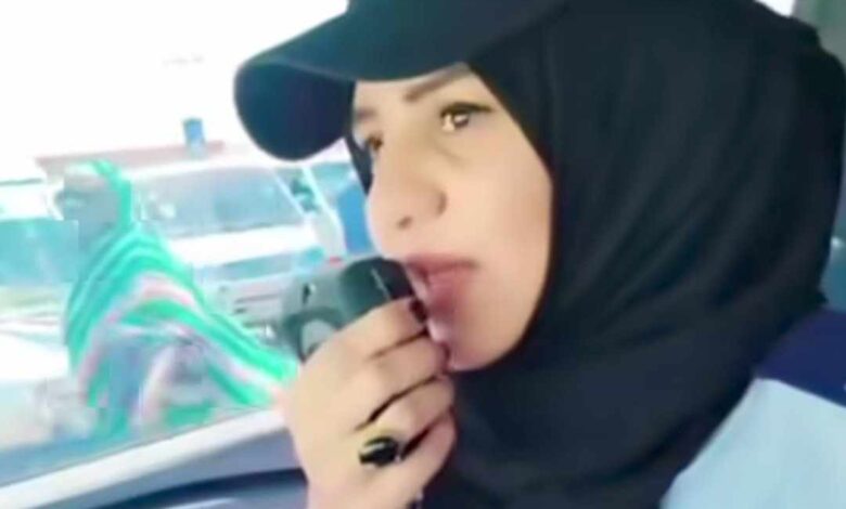 شاهد بالفيديو.. حسناء بالشرطة نادت على الطلاب الممتحنين.. وزارة الداخلية تطلق مبادرة لترحيل طلاب الشهادة السودانية من مراكز الإمتحانات 1 download 19