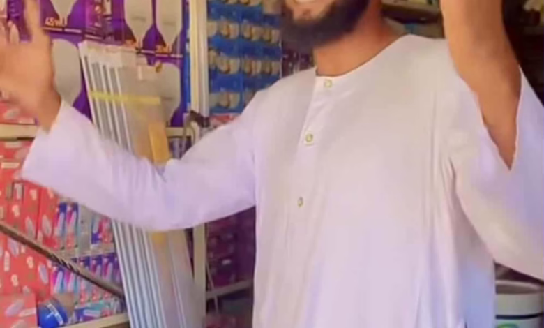 e2a3b50d efbc 4715 b290 eb93ab1fc32f