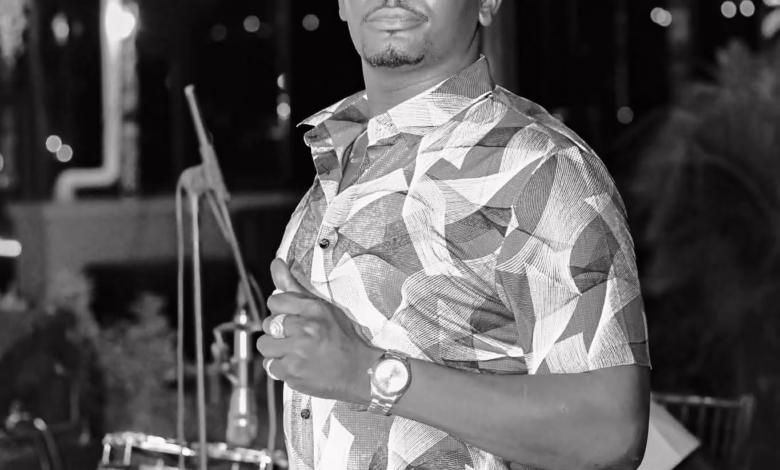 ناشط يكشف ما دار بينه وبين الفنان الراحل علي كايرو قبل شهرين من وفاته.. قال لي: (ساعدني واقيف معاي لو إستدعوني ناس الحكومة وانا أول من دعم القوات المسلحه من الوسط الفني) 1 559622999 1556422409064093 3617885525452883242 n