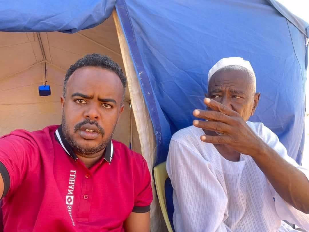 حتى لا ننسى.. في مثل هذا اليوم من العام الماضي حاصرت مليشيا الدعم السريع قرية "برانكو" شمال الهلالية ومنعوا المواطنين من أداء الصلاة في المساجد ثم أطلقوا الرصاص في السماء وقالوا: "إنهم قتلوا الله" 10 581935057 3974748636149060 7210676175296941605 n