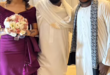 شاهد بالصورة والفيديو.. زواج المطرب السوداني صاحب أغنية الثورة الشهيرة (هجمونا والبنوت نيام درشونا بالدوشكات درش) 6 582279732 1375105504238800 7004238479129484464 n