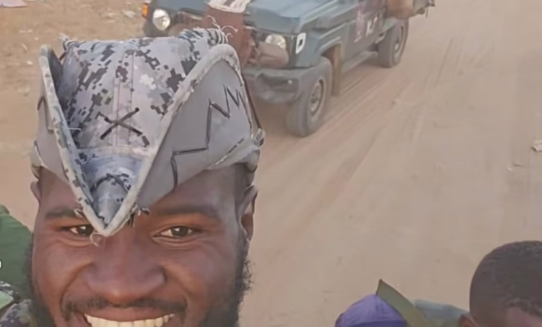 شاهد بالصورة والفيديو.. في الوقت الذي استعادت فيه القوات المسلحة منطقتين بكردفان.. متحرك ضخم للجيش يثير الرعب في صفحات "الدعامة" 1 bd95a4dd 8cd9 4801 bd7e 3c9ecfbe3334