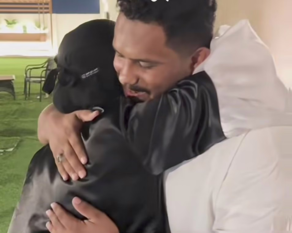 d0422413 5aab 4231 917d a698de41a7f0