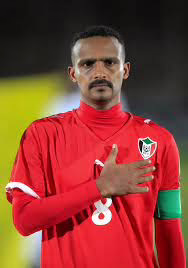 شاهد بالفيديو.. اللاعب بلة جابر: (هيثم مصطفى دخل في خلافات مع مدرب المنتخب الوطني بسبب "الثلج" وعندما عرف قيمته وأهميته بعد سنوات أصبح يشتريه من ماله الخاص) 1 images 52 1