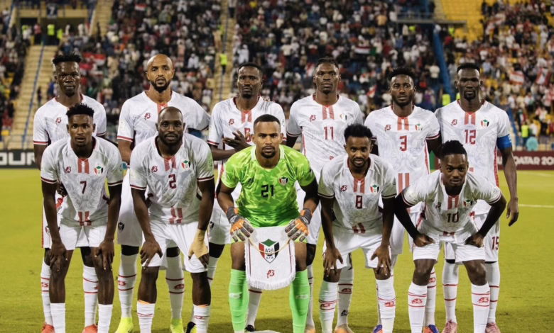 شاهد بالفيديو.. طفل سوداني يرفض مرافقة أسرته بالسيارة ويمشي مسافات طويلة على أقدامه حزناً على خسارة المنتخب الوطني في كأس العرب 1 المنتخب جديد