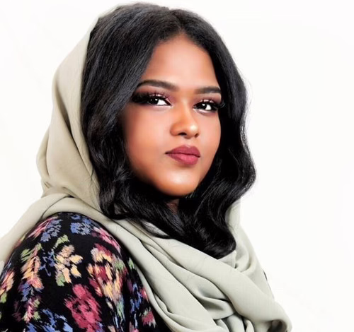 شاهد بالفيديو.. المطربة السودانية لينا قاسم تتغنى بأغنية الفنانة المصرية شيرين "جرح تاني" وتنال إعجاب الجمهور 1 لينا قاسم