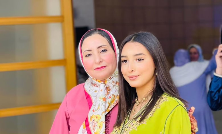 شاهد بالصورة والفيديو.. حسناء مغربية تغني وترقص على أنغام أغنية الفنانة هدى عربي (نسائم الشتاء) 1 469407018 122125742024528227 420173176251323668 n