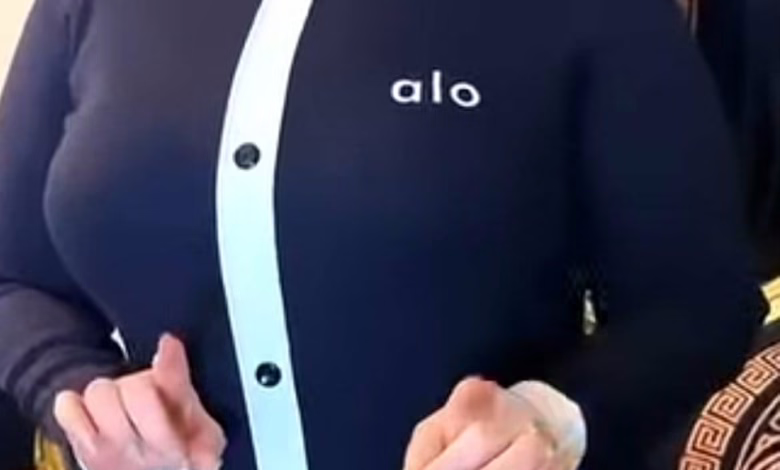 شاهد بالصور والفيديو.. حسناء الفن السوداني "مونيكا" تعود لإشعال مواقع التواصل بوصلة رقص مثيرة على أنغام أغنية مصرية 1 4b00facd 1d03 45b0 9267 7de971fabced