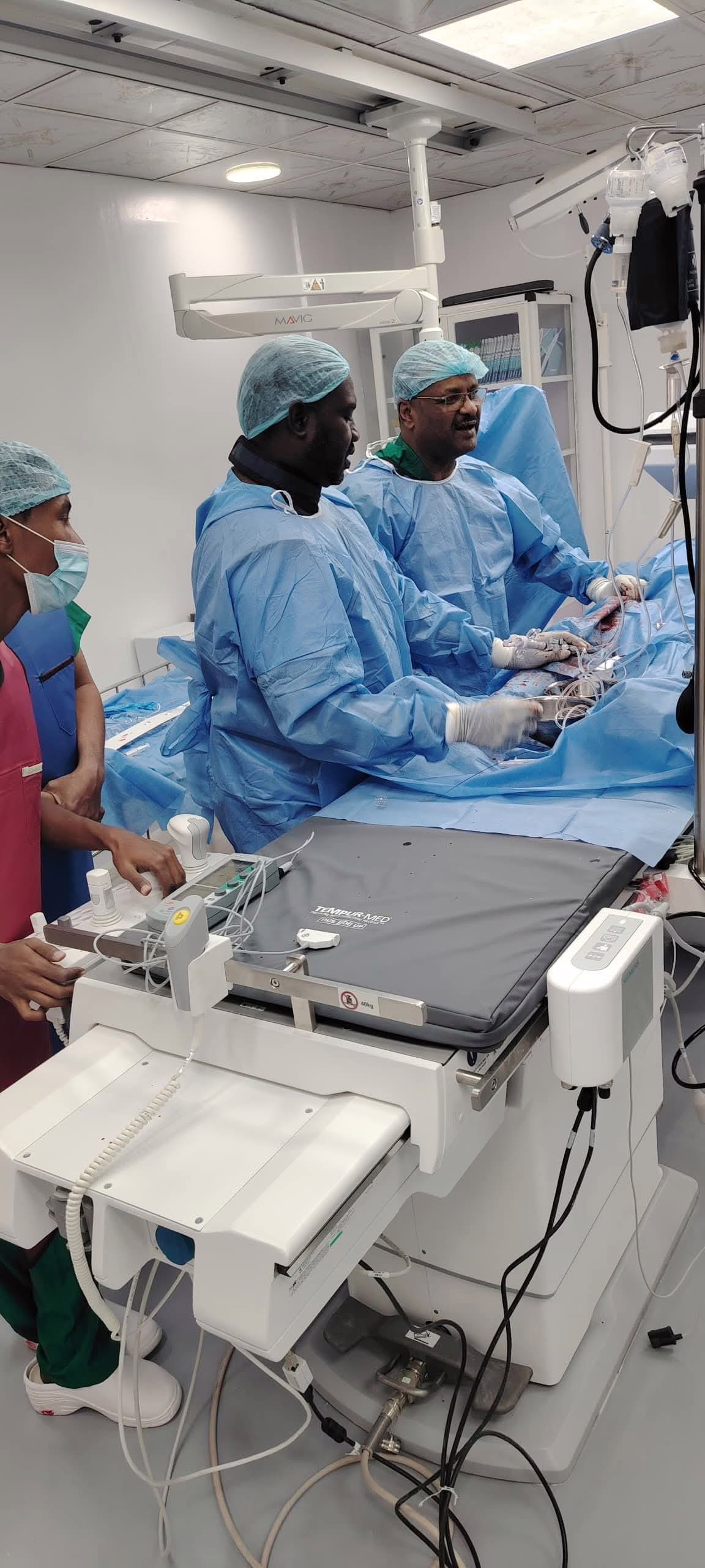 مركز (إيلا) للقلب والقسطرة ببورتسودان يجري 40 عملية منذ افتتاحه في 28 نوفمبر 2025 10 FB IMG 1766229869358