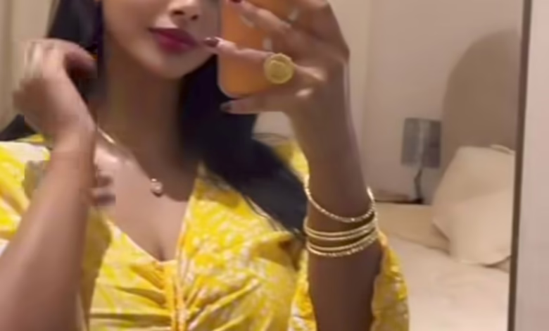 شاهد بالصورة والفيديو.. زوجة الحرس الشخص لقائد الدعم السريع الحسناء تستعرض جمالها بإطلالة جديدة 1 bd5c7800 38c4 4f99 a09d b0422de06120