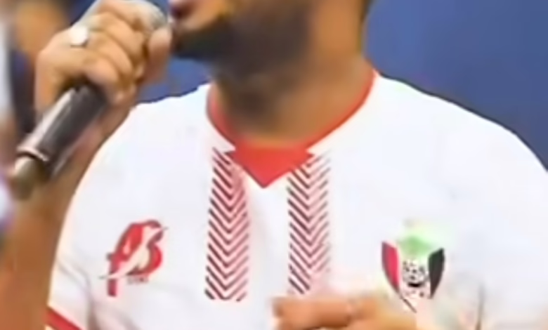 شاهد بالصورة والفيديو.. الفنان عثمان بشة يدعم صقور الجديان بأغنية جديدة 1 cfb8e194 cf10 48cc 8fee d25079544073