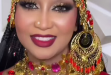 شاهد بالصورة والفيديو.. الفنانة ريماز ميرغني تخطف الأضواء وتبهر الحاضرين في "جرتق" زواجها 7 eb3db02e 3f7f 4b13 85c7 d909f49a4be4