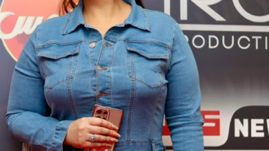 شاهد بالفيديو.. حسناء الفن السوداني "مونيكا" تثير الجدل بعد ظهورها بفستان فاضح خلال تكريمها في مهرجان سوبر ستار العرب بالقاهرة 2 مونيكا حديثة