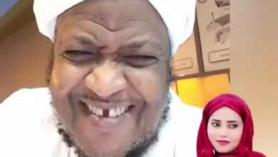 شاهد بالفيديو.. شيخ سوداني يوجه رسالة للفنانة فهيمة عبد الله: (انتي دايرة يجوك ناس الجامع ولا كيف؟ لازم يهبشوك عشان قروشهم وانتي أمام خيارين) 2 13335333 f6d8 40c1 ad04 cc702f48ddb3