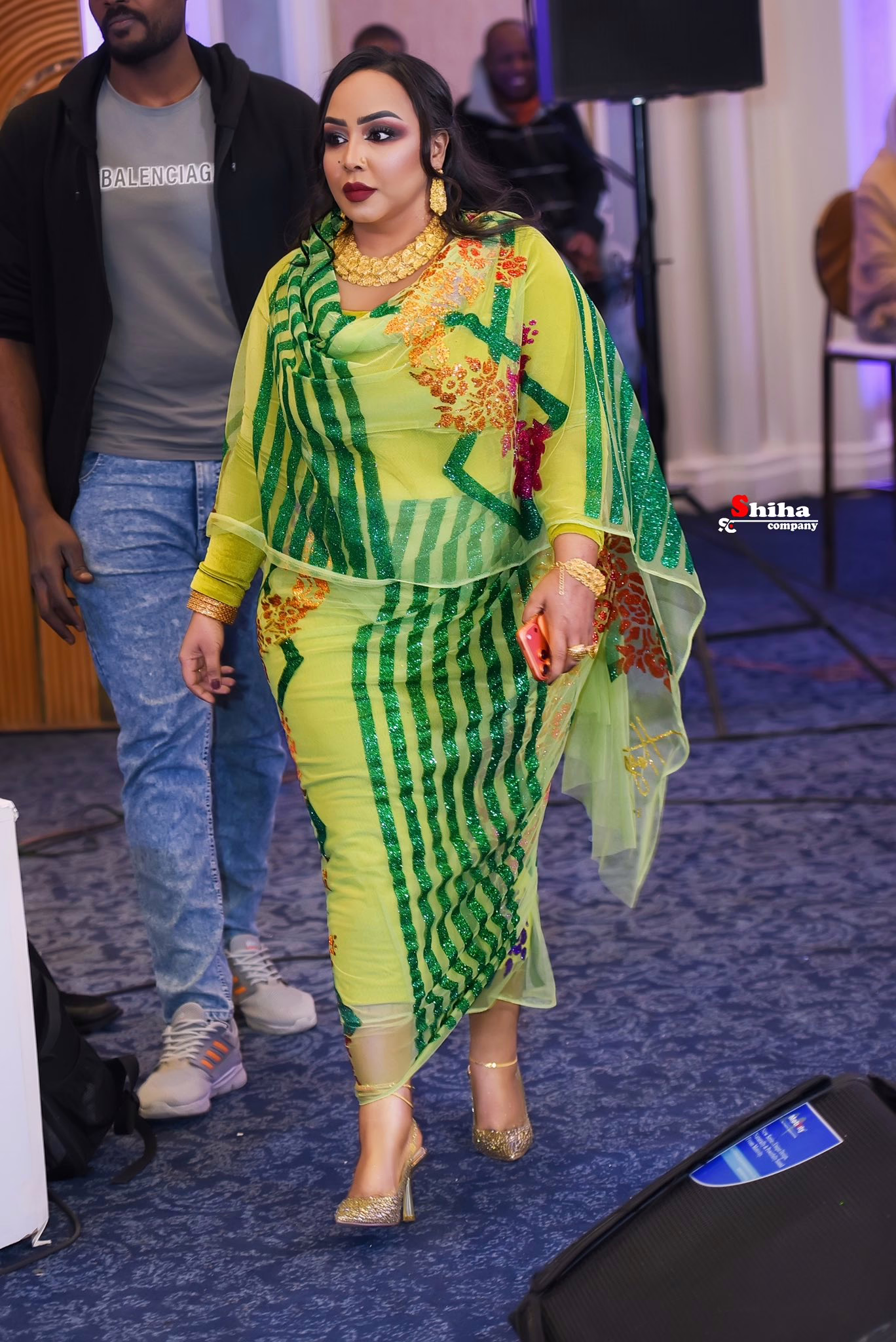 شاهد.. السلطانة هدى عربي تنشر صور من أحدث إطلالة لها وتتغزل في نفسها (الخضرة والوجه الإنتو عارفينو طبعاً) 12 622833549 2622540151461107 7035641525485120899 n