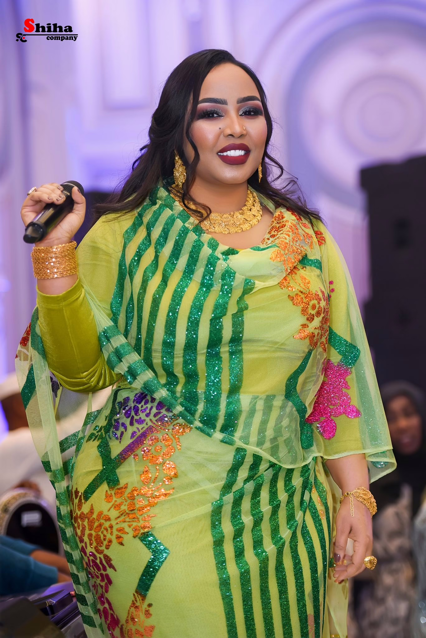 شاهد.. السلطانة هدى عربي تنشر صور من أحدث إطلالة لها وتتغزل في نفسها (الخضرة والوجه الإنتو عارفينو طبعاً) 10 623369865 2622540218127767 6923934461052980153 n