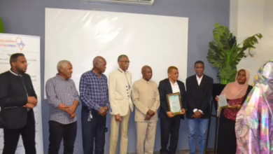 المخيم الجراحي الخيري لجمعية جراحة العمود الفقري السودانية بمستشفي كوينز يختتم أعماله 6 1771327290795