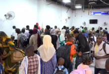 وصول 150 لاجئ سوداني من يوغندا للبلاد في إطار العودة الطوعية 36 1771592066094