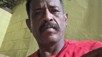 شاهد بالصورة.. ملك الطمبور يهنئ المريخ بالفوز بالديربي: (يمرض ولكن لا يموت.. طريقك أخضر يا زعيم) 4 النصري