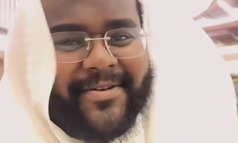 شاهد بالفيديو.. مواطن مصري بالسعودية يوثق لازدحام أحد المساجد بالمصلين الذين يتوافدون للصلاة خلف شيخ سوداني بسبب تلاوته العطرة 1 0ee96222 b984 4ddd 9fb8 af6b6ca90f5d