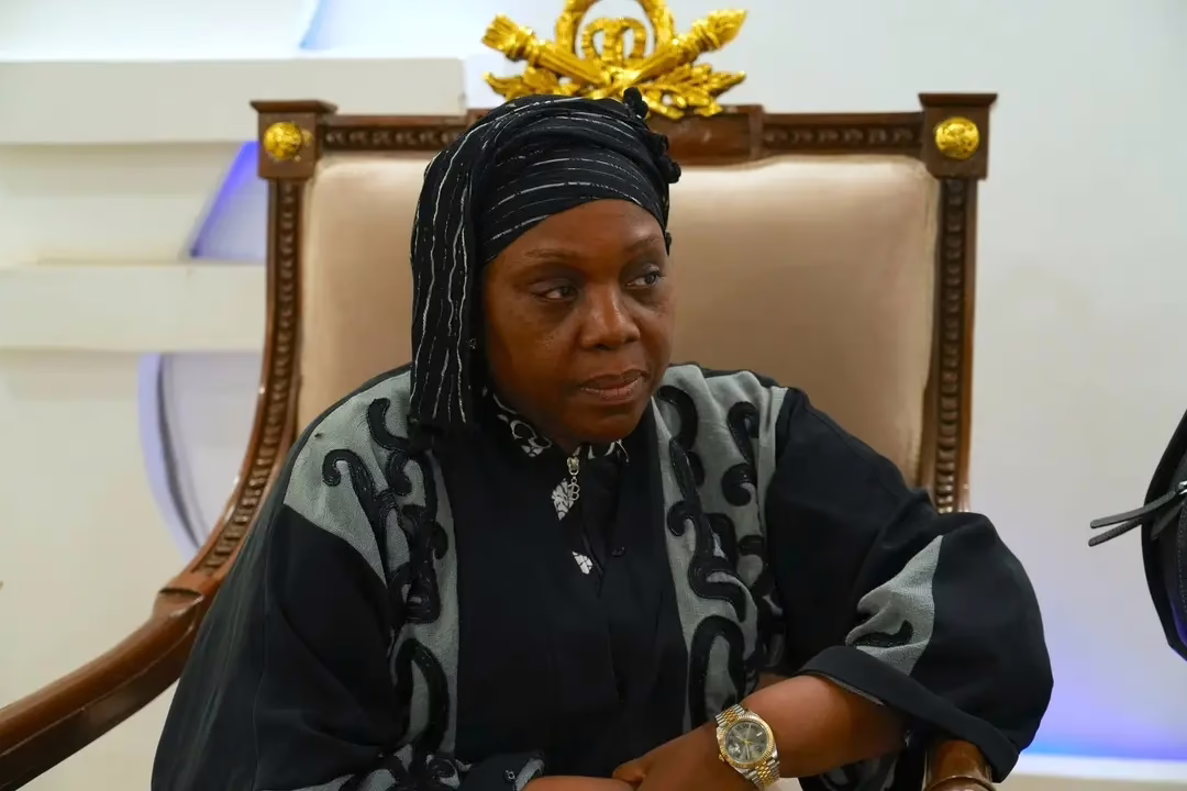 وزيرة الخارجية الليبيرية تصل الى البلاد 10 1772618395846