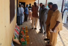 توزيع الف سلة غذائية بدعم من رئيس مجلس السيادة لقطاع التعليم بمحلية الخرطوم 39 1773662071792