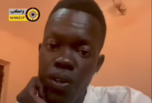 شاهد بالصورة والفيديو.. بصوت طروب وأداء جميل.. شاب جنوب سوداني يتغنى برائعة الحقيبة "قلبي همالو" 10 440c05a4 2224 4a8f 9bd7 4c43f3bd74bf